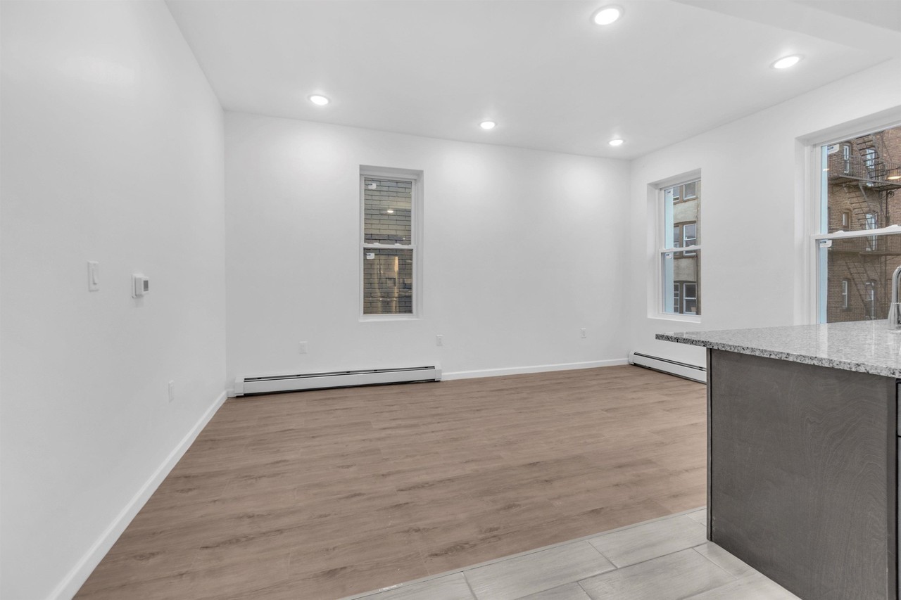 309 59th St #2 - Photo 4 of 20