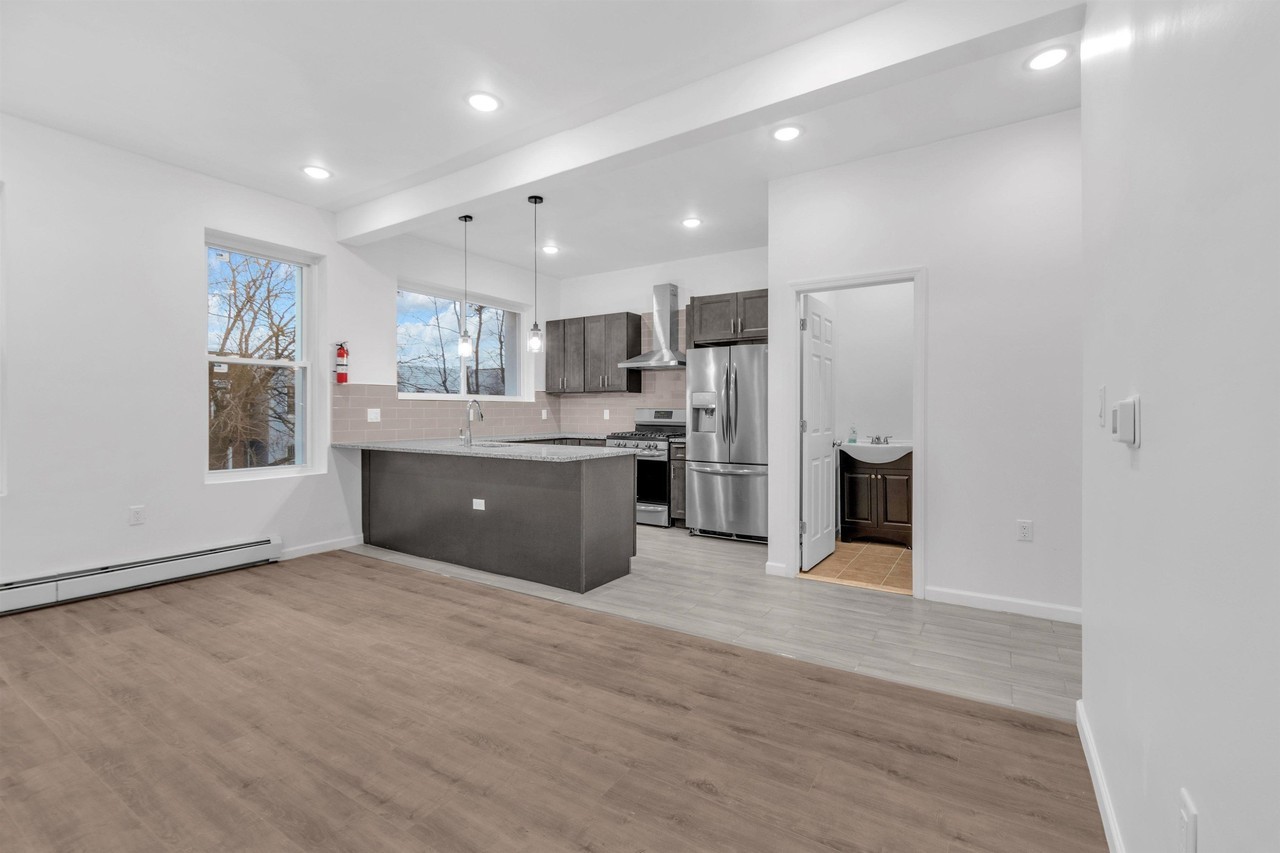 309 59th St #2 - Photo 6 of 20