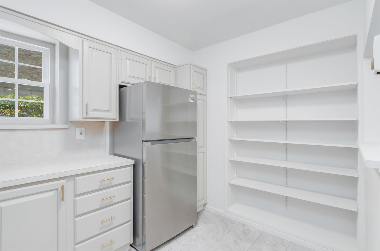 55 W 1st St #A7 - Photo 5 of 15