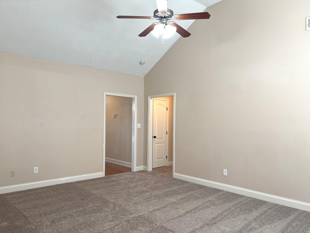 3012 Brockham Ct - Photo 4 of 18