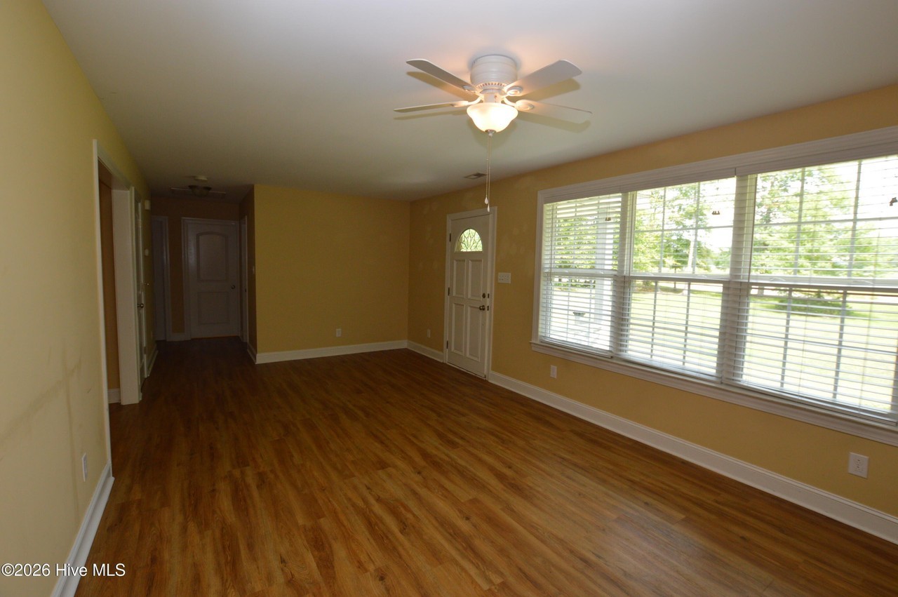 1527 Catherine Lake Rd - Photo 5 of 27