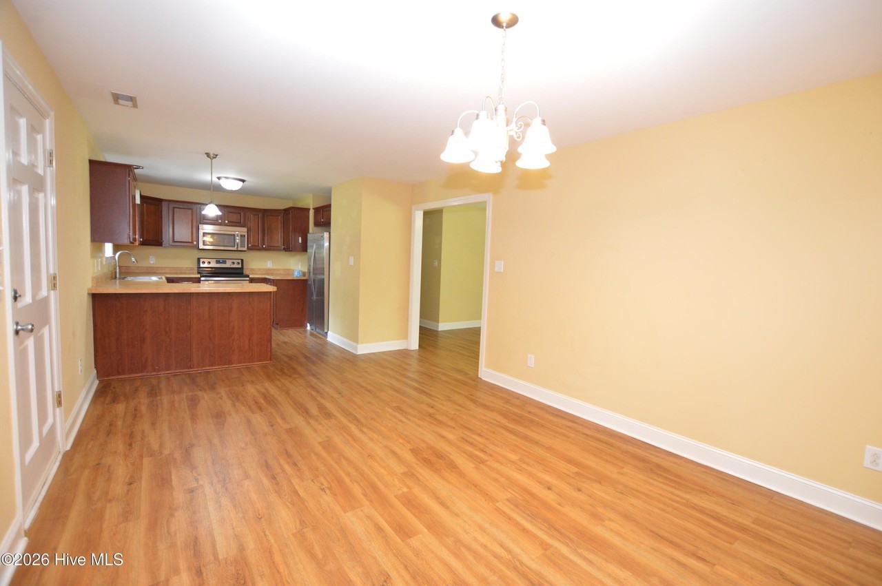 1527 Catherine Lake Rd - Photo 7 of 27