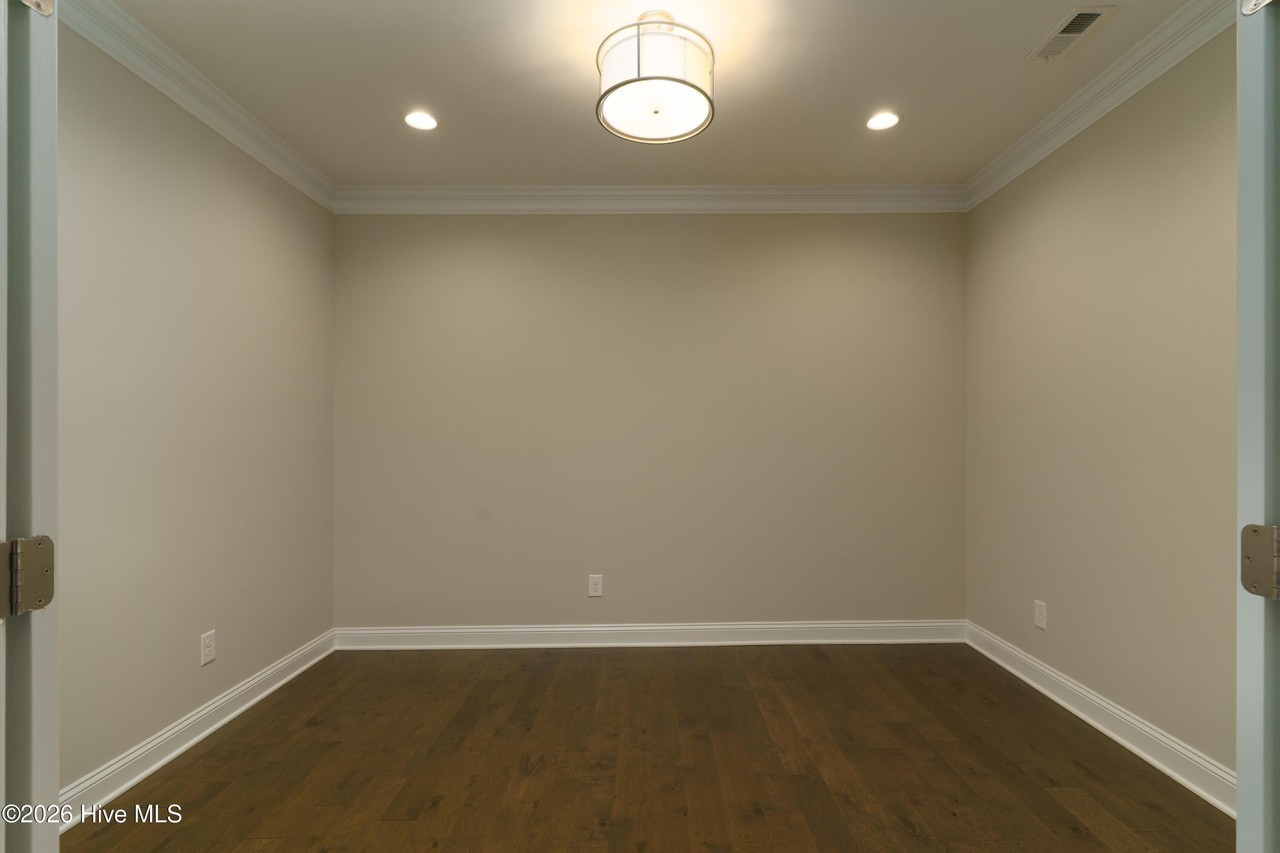 311 Pine Laurel Dr - Photo 6 of 30