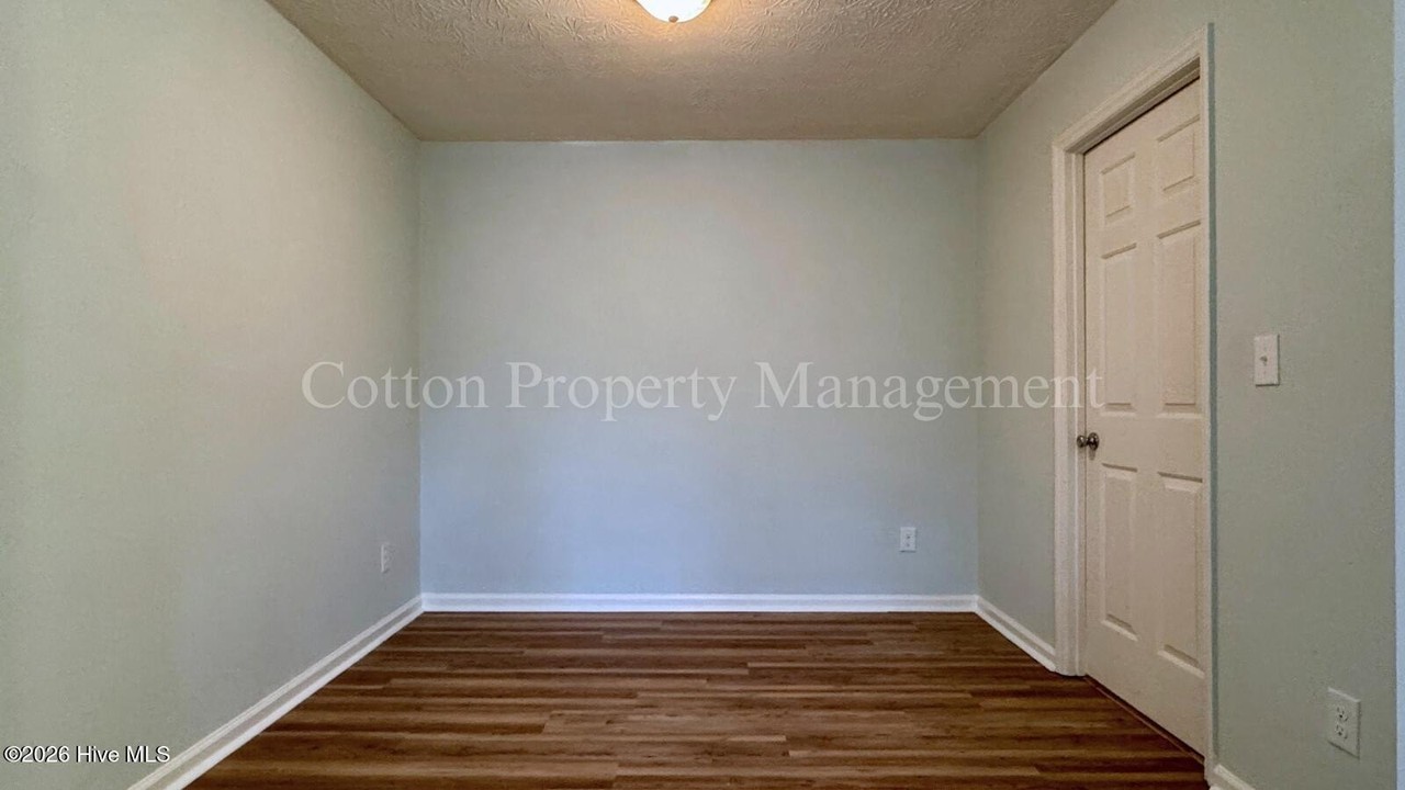4516 Greentree Rd #8 - Photo 6 of 19