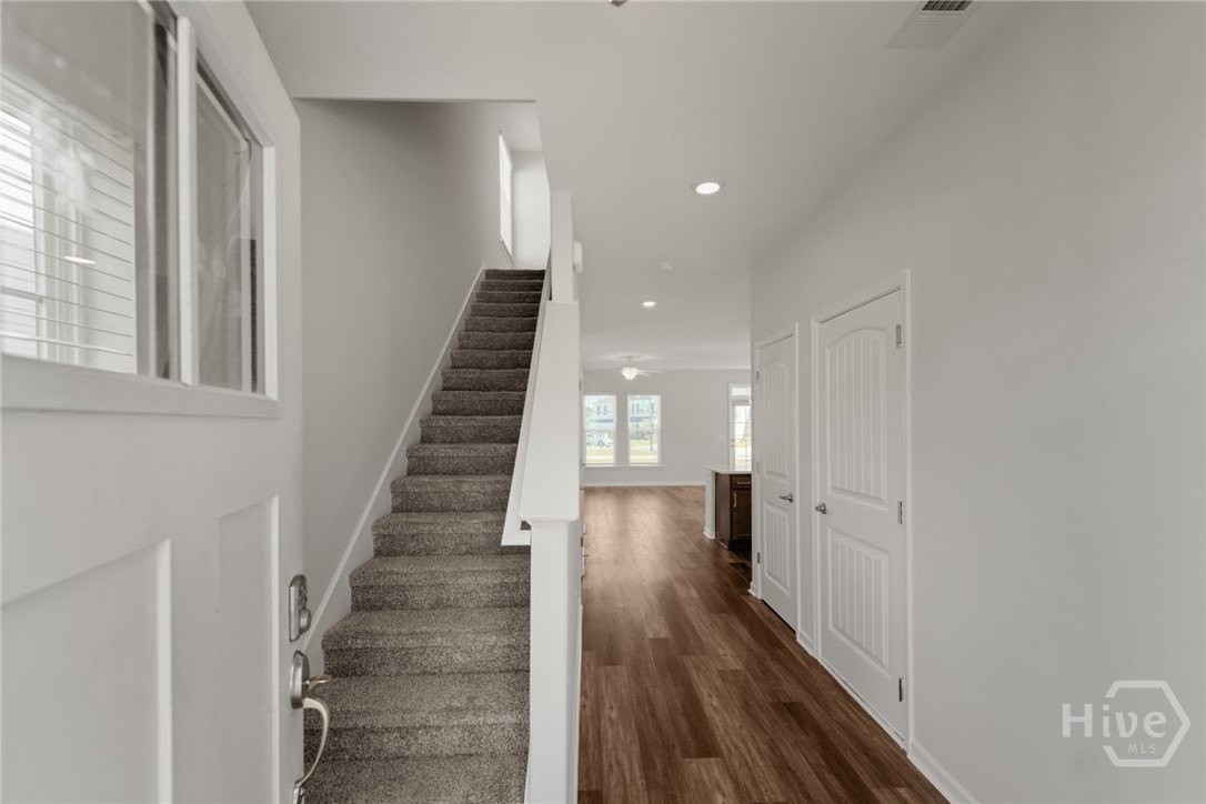 207 Flagler Dr - Photo 5 of 50