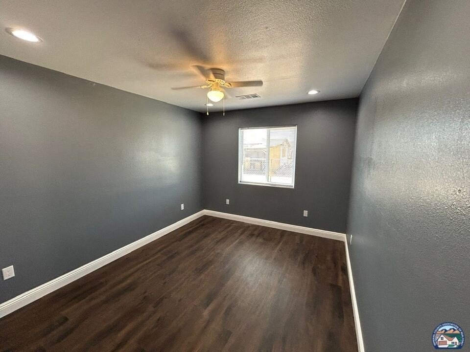 113 S E St #104 - Photo 4 of 21