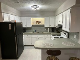 featured image of 127 N Court St #5