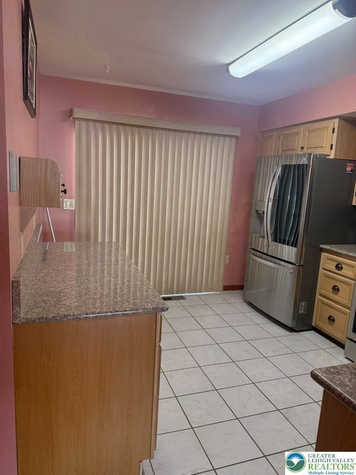 2731 Tamlynn Ln - Photo 5 of 24