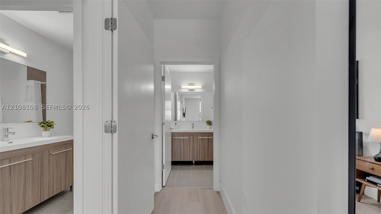 605 N Dixie Hwy #B207 - Photo 7 of 10