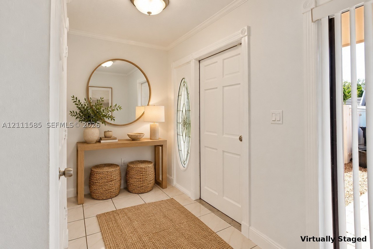 8123 Sw 81st Pl #8123 - Photo 3 of 43