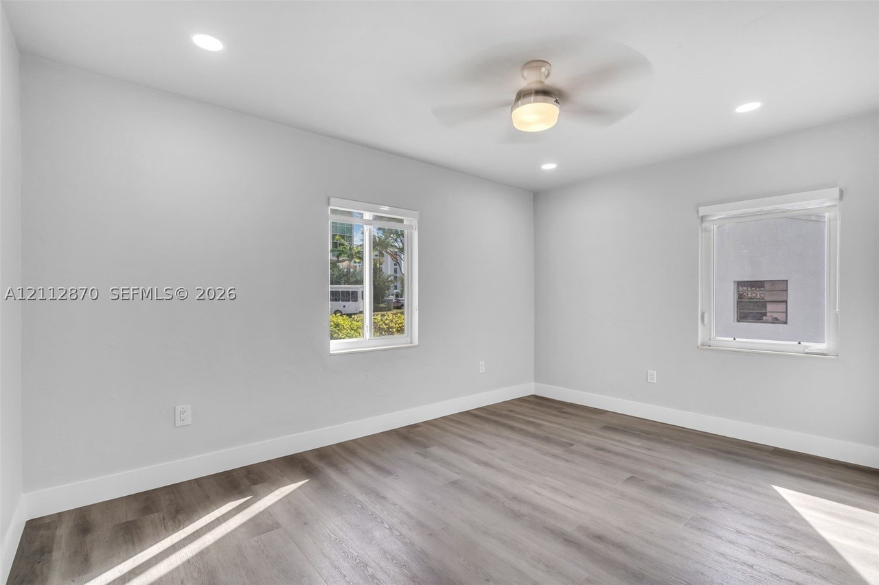 648 South Dr - Photo 6 of 17