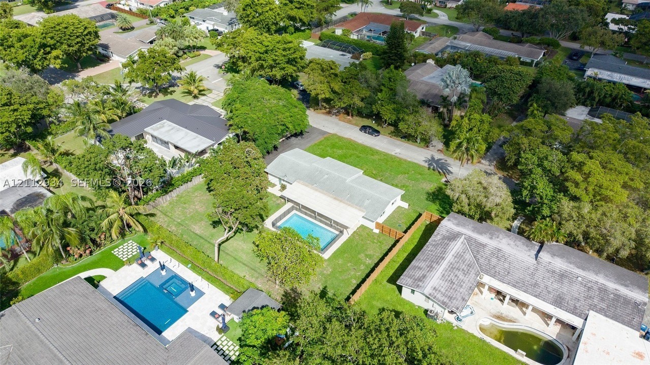 14620 Sw 83rd Ave - Photo 5 of 42