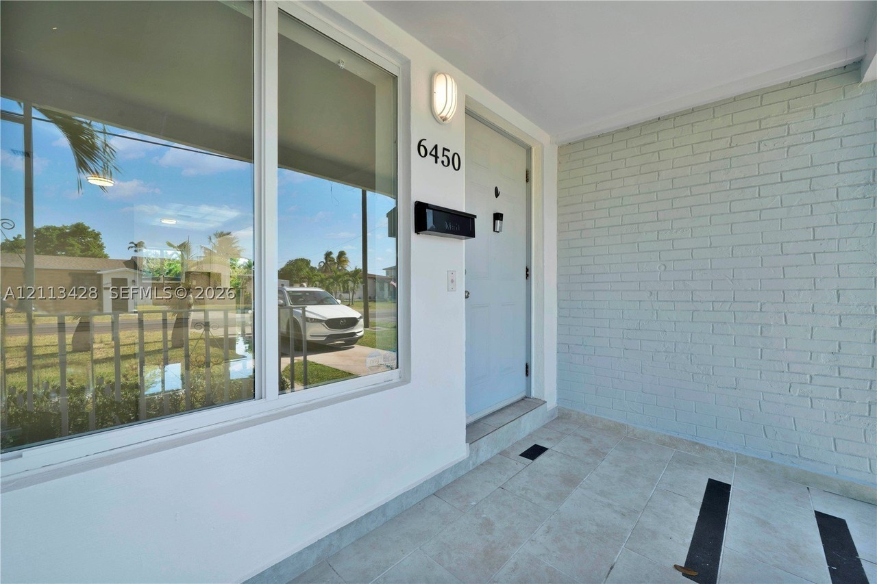 6450 Sw 28th St - Photo 3 of 18