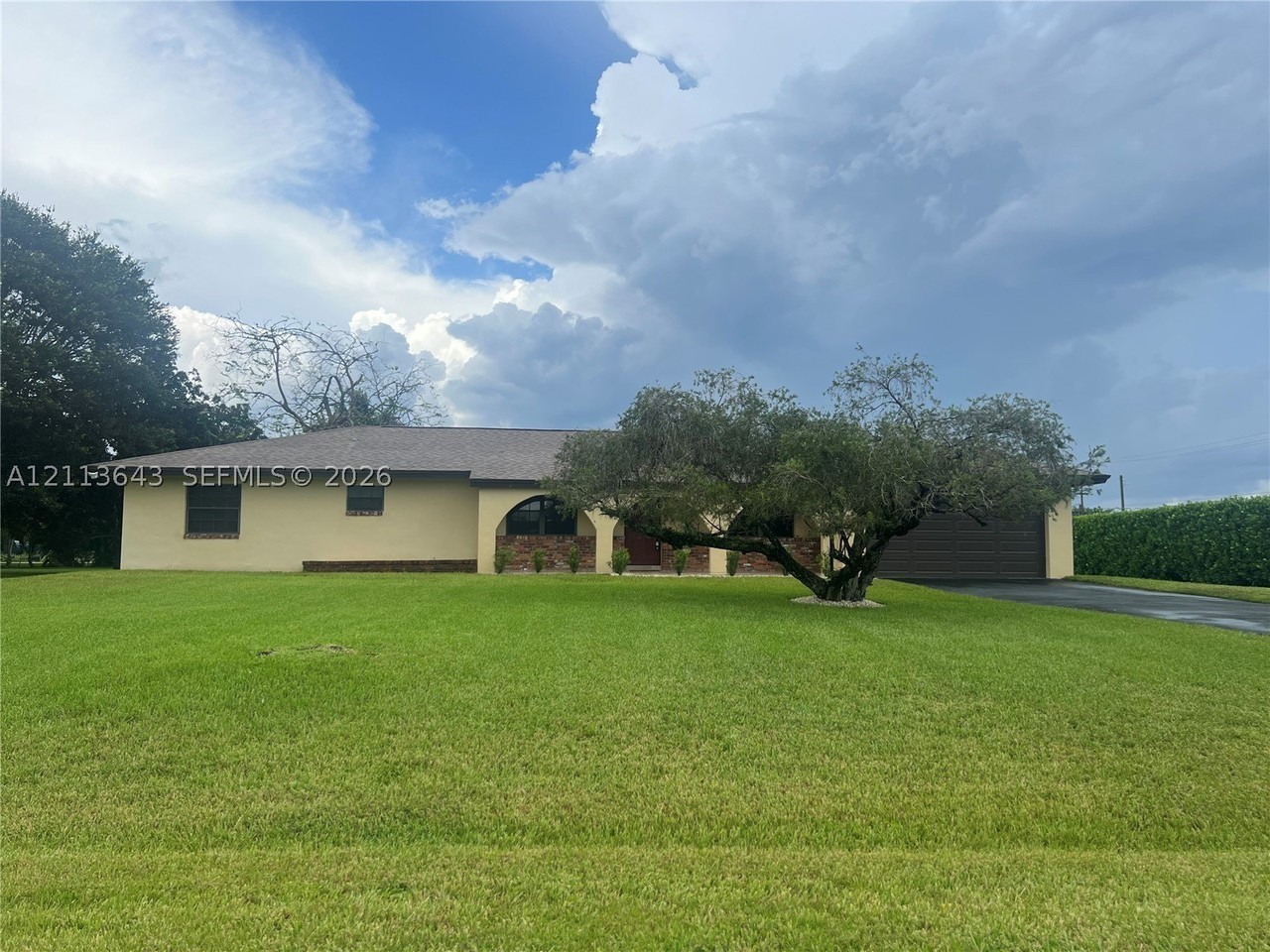 13011 Sw 14th Pl - Photo 4 of 43