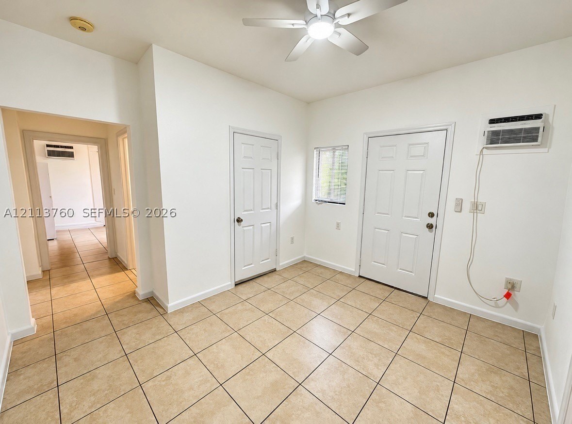 226 Sw 21st Ave #U - Photo 2 of 11