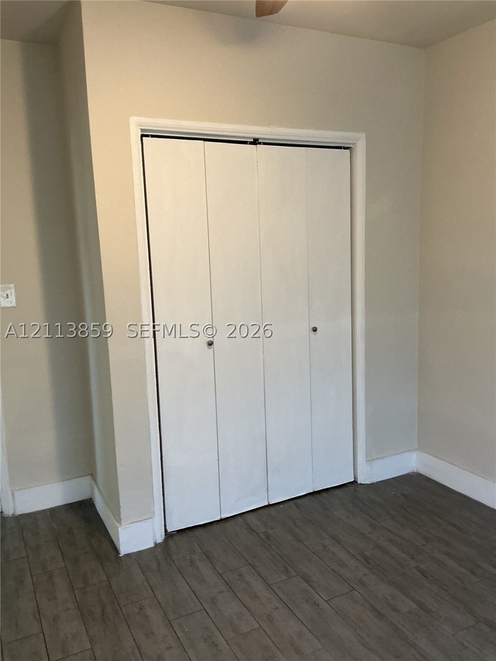 2222 Van Buren St #26 - Photo 6 of 11