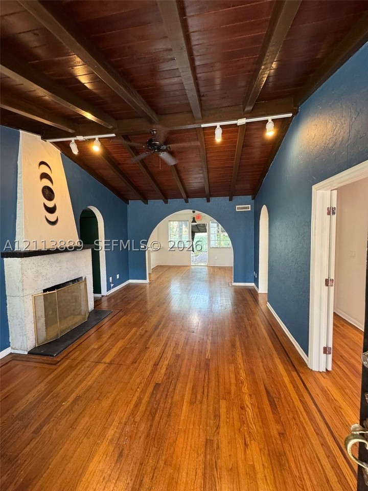 1247 Alton Rd - Photo 2 of 23