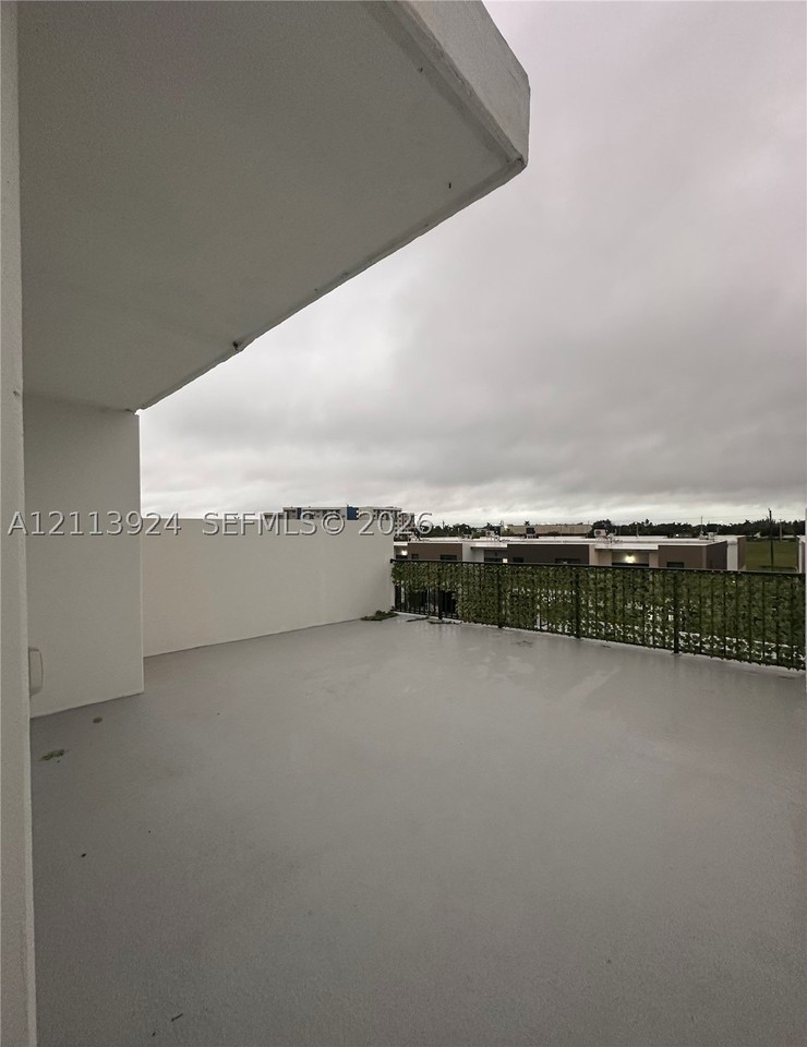 14569 Sw 261st Ter #14569 - Photo 4 of 31