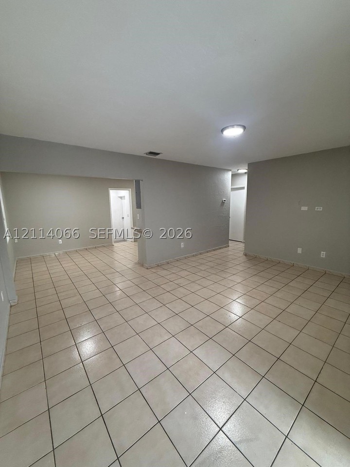 3281 Nw 14th Ter #1 - Photo 4 of 10