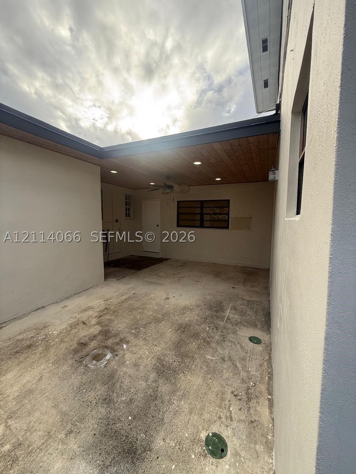 3281 Nw 14th Ter #1 - Photo 7 of 10