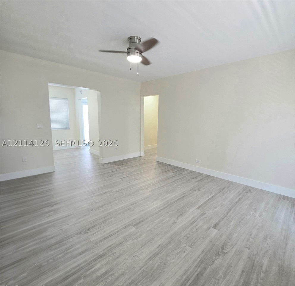 2140 Biarritz Dr #2 - Photo 3 of 21