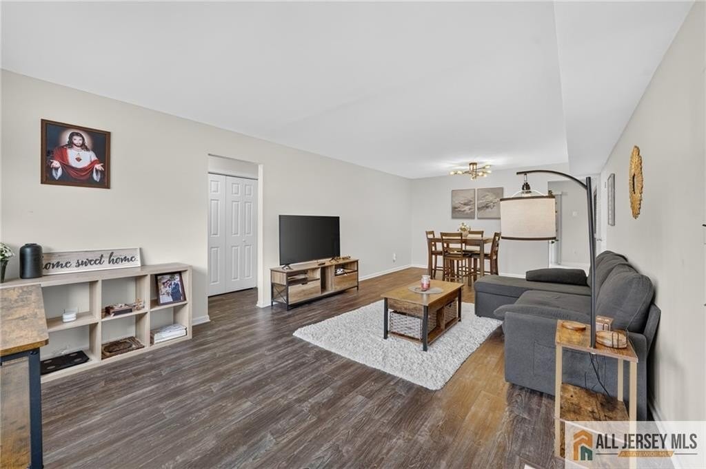 207 Mandon Ct - Photo 5 of 18
