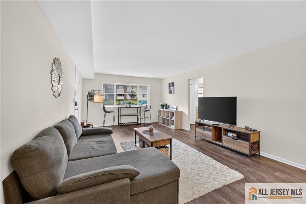 207 Mandon Ct - Photo 6 of 18