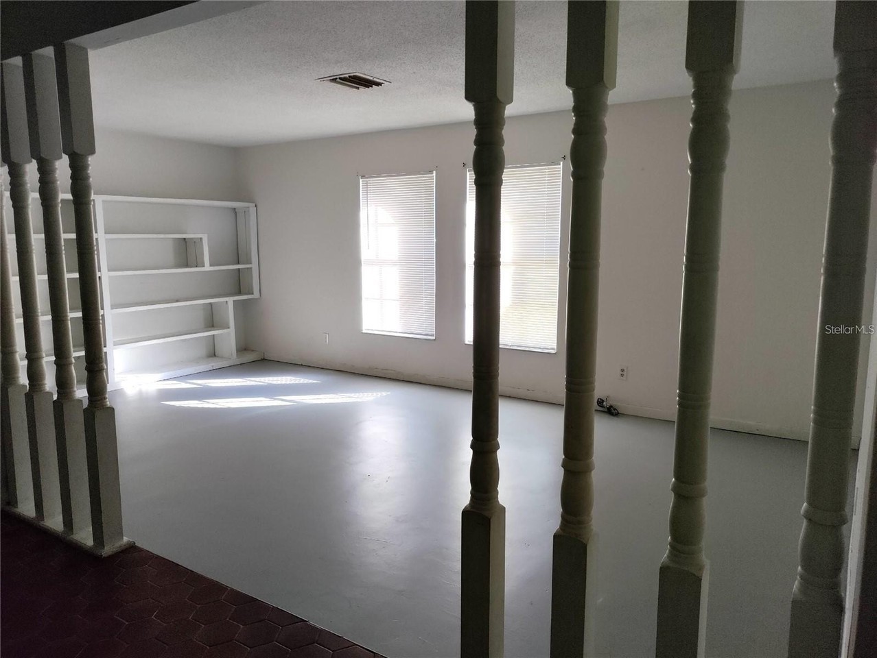 3 Carr Ct - Photo 3 of 11