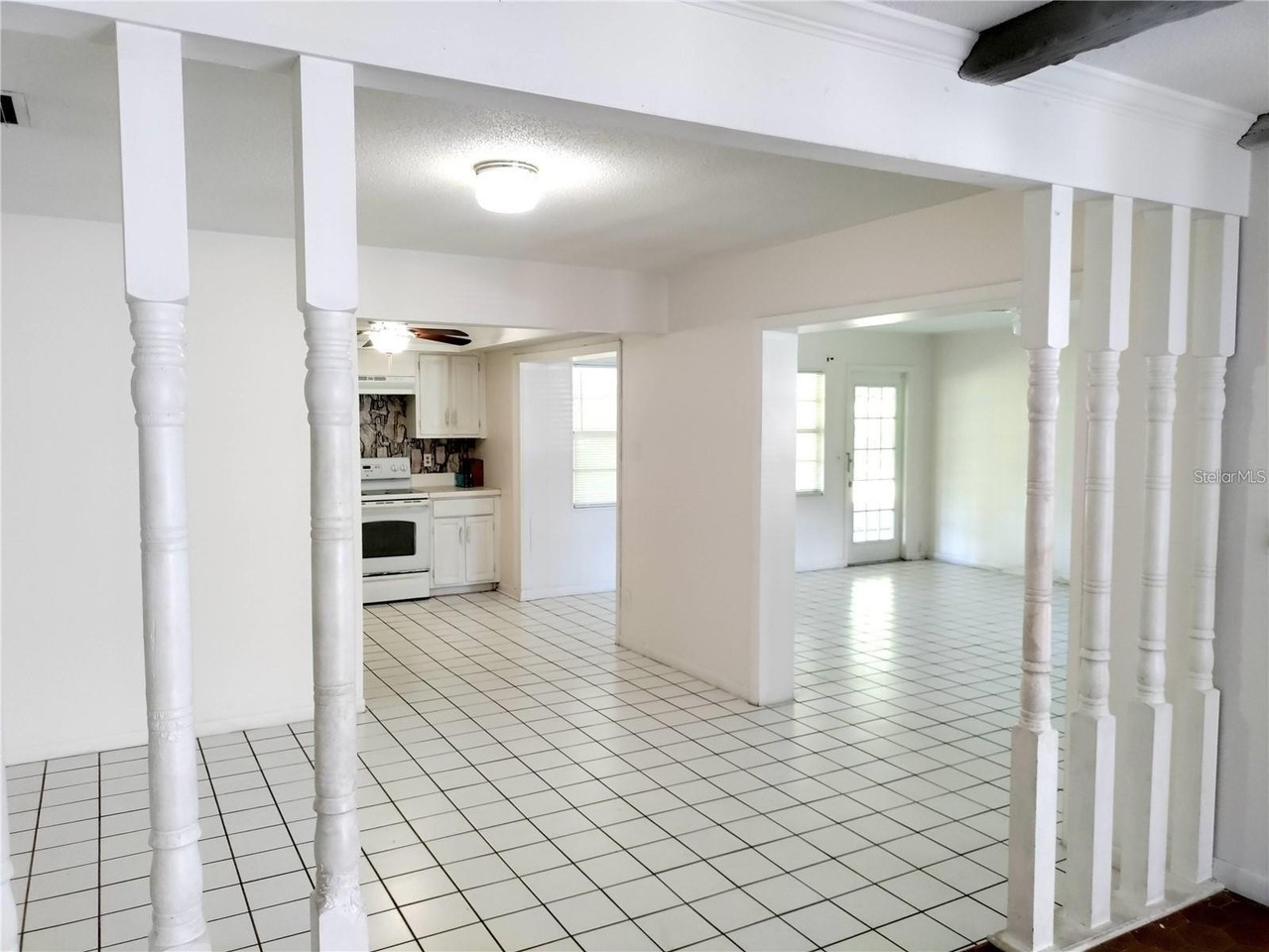 3 Carr Ct - Photo 4 of 11