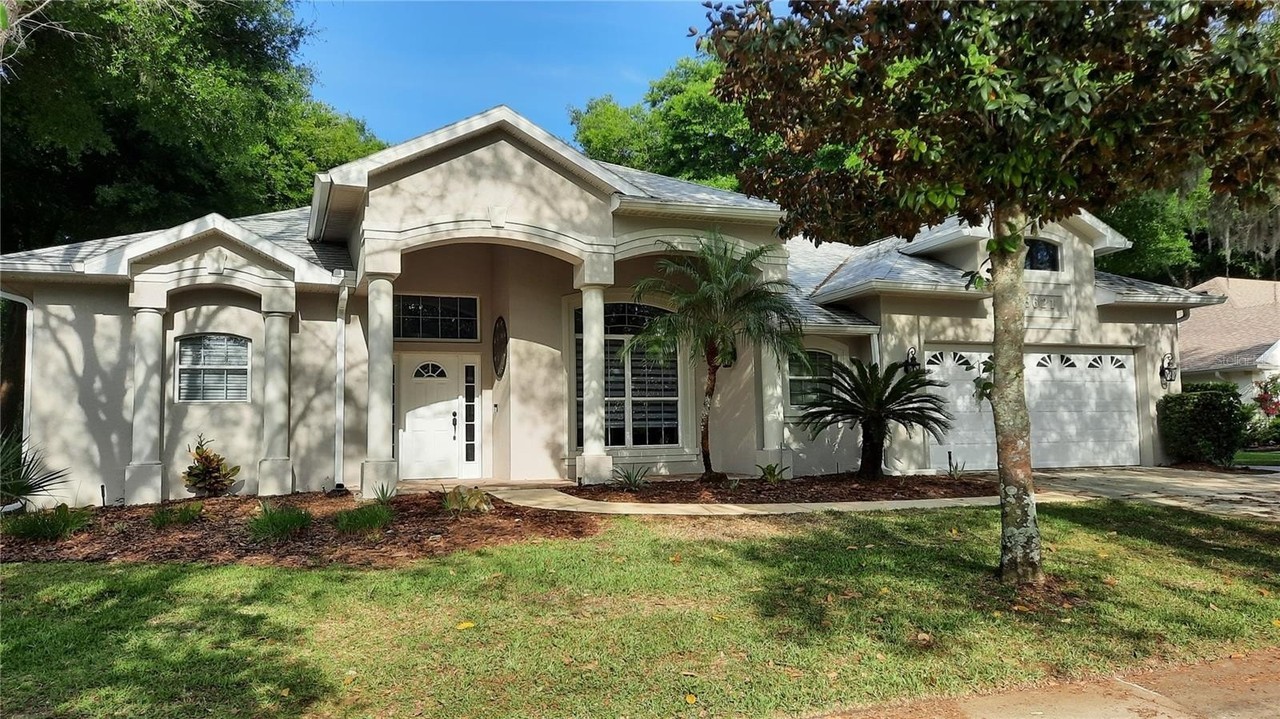 3621 Galway Ln - Photo 2 of 39