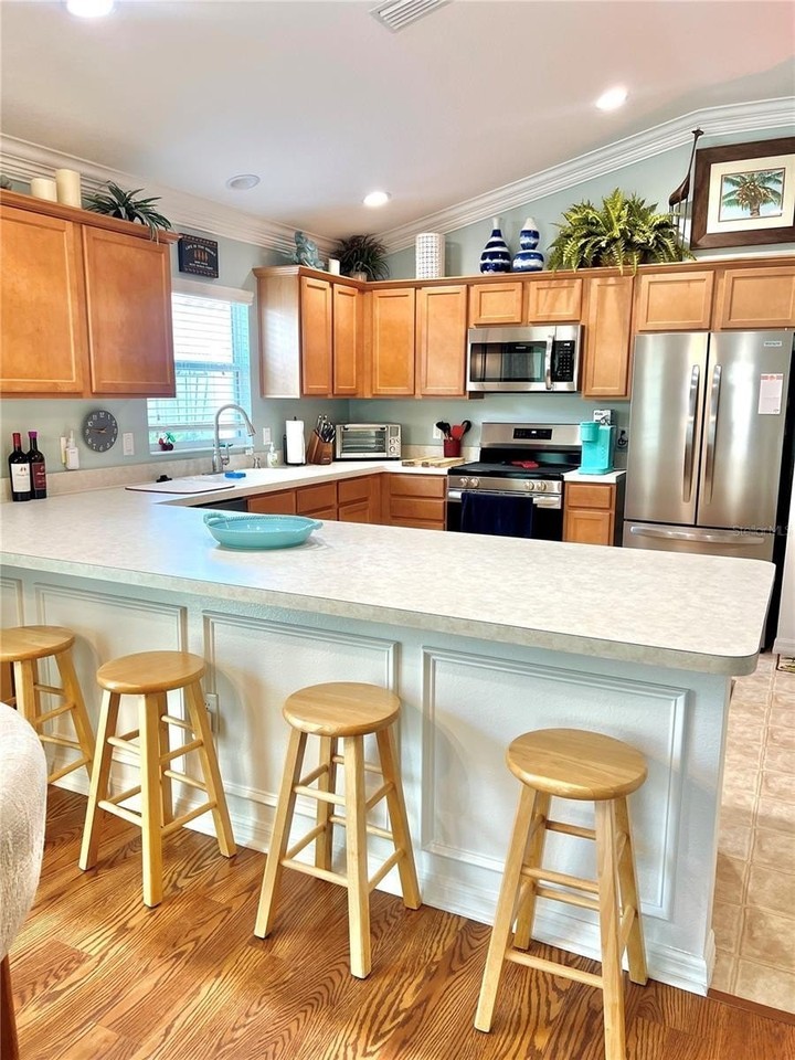 1820 Foliage Ln - Photo 4 of 35