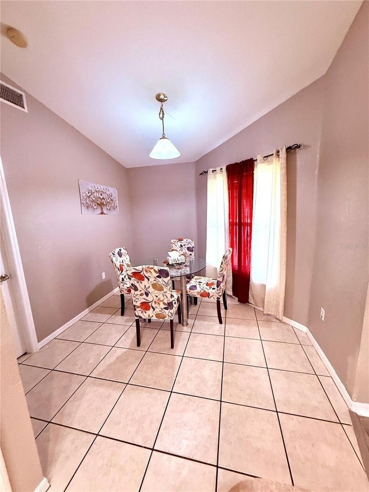 649 Sierra Cir - Photo 5 of 13