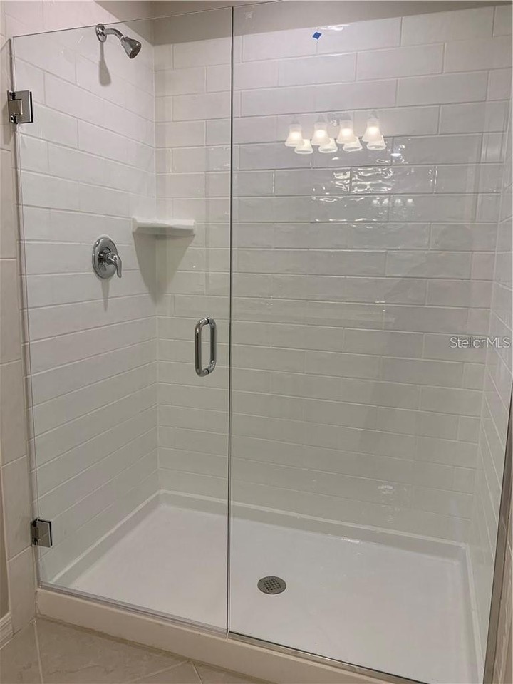 5023 Caspian St - Photo 6 of 11