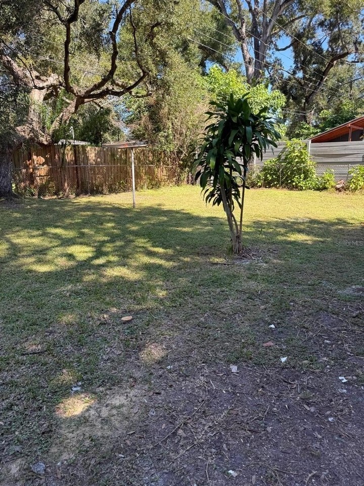1912 E Hamilton Ave - Photo 3 of 17