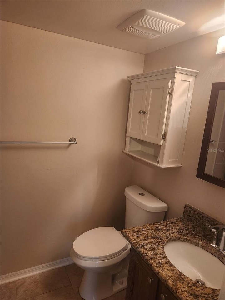 214 Riverbend Dr #102 - Photo 7 of 16