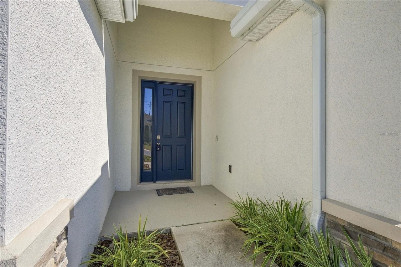 8227 Sw 59th Ter - Photo 3 of 32