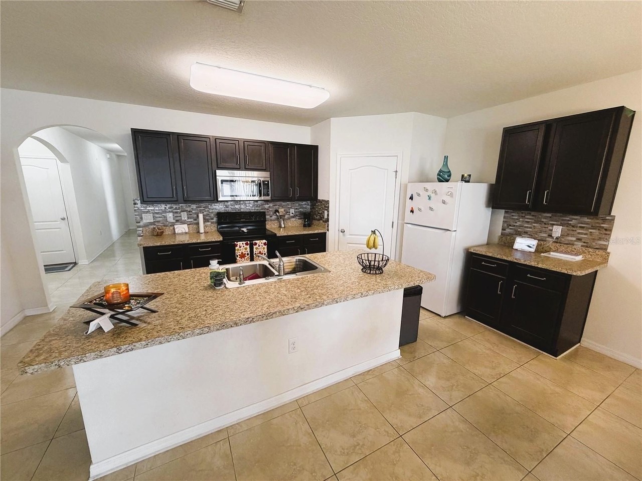 5722 Marsh Landing Dr - Photo 6 of 35