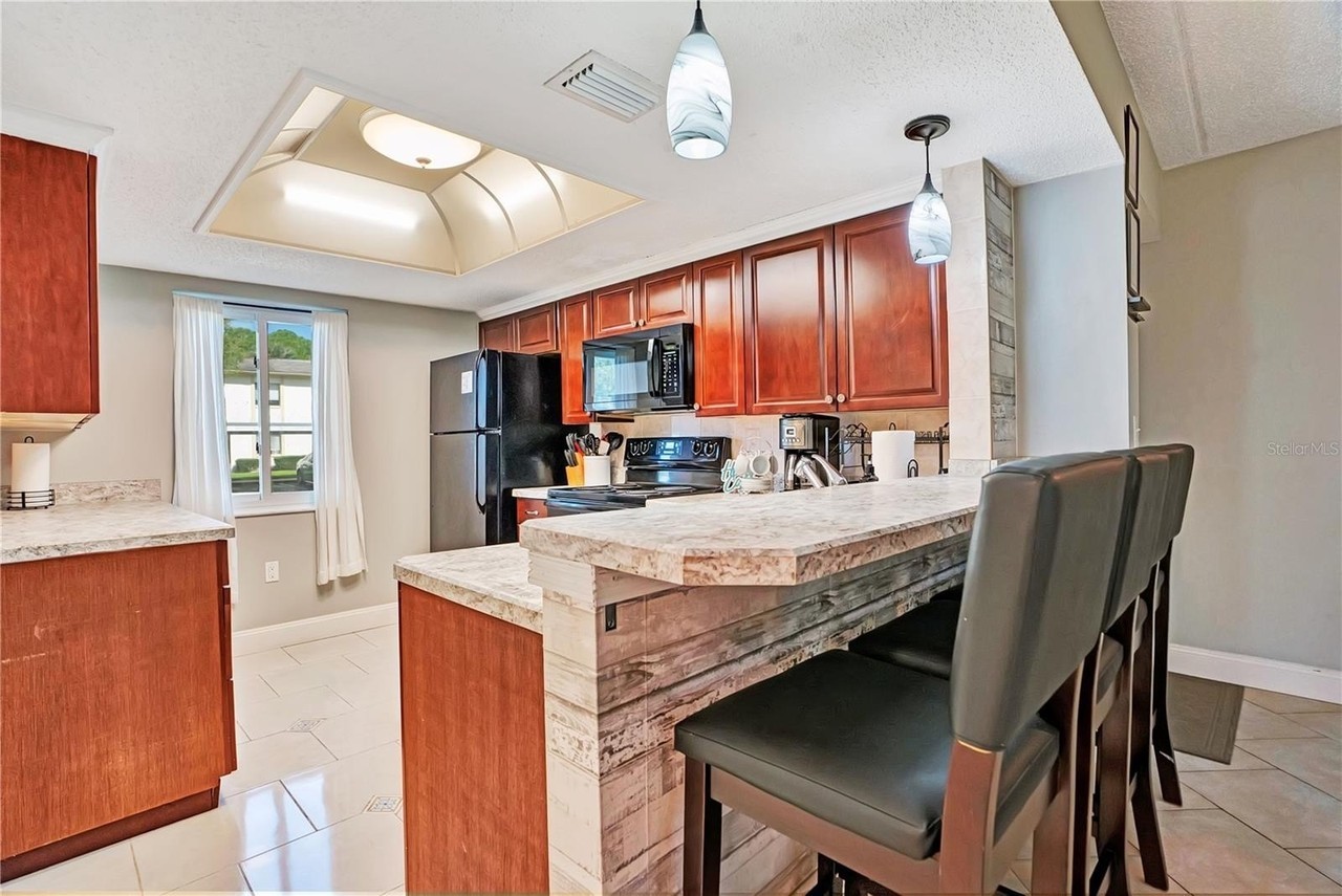 109 Pine Ct #109 - Photo 5 of 27