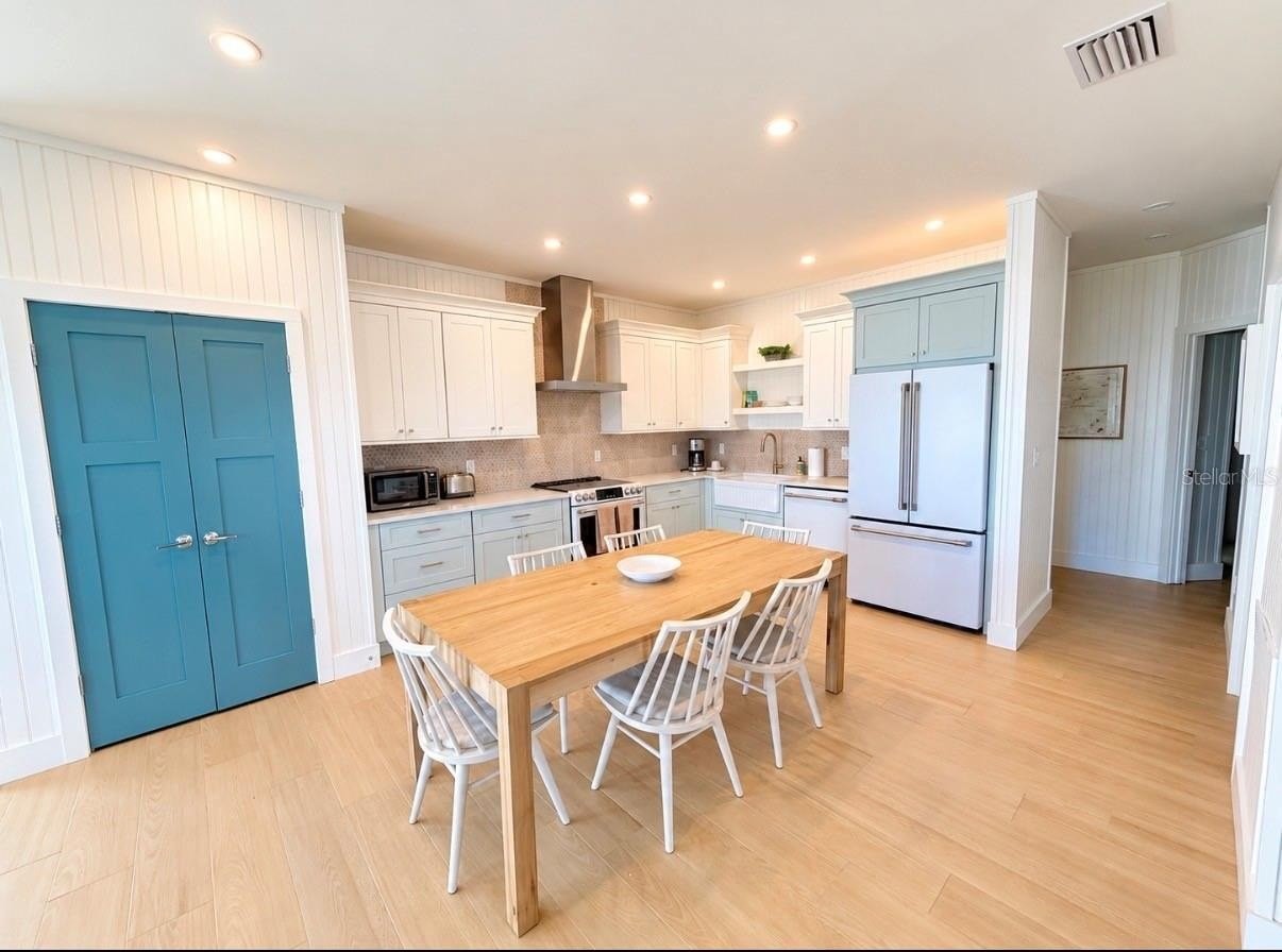 822 Gulf Blvd #1 - Photo 4 of 21