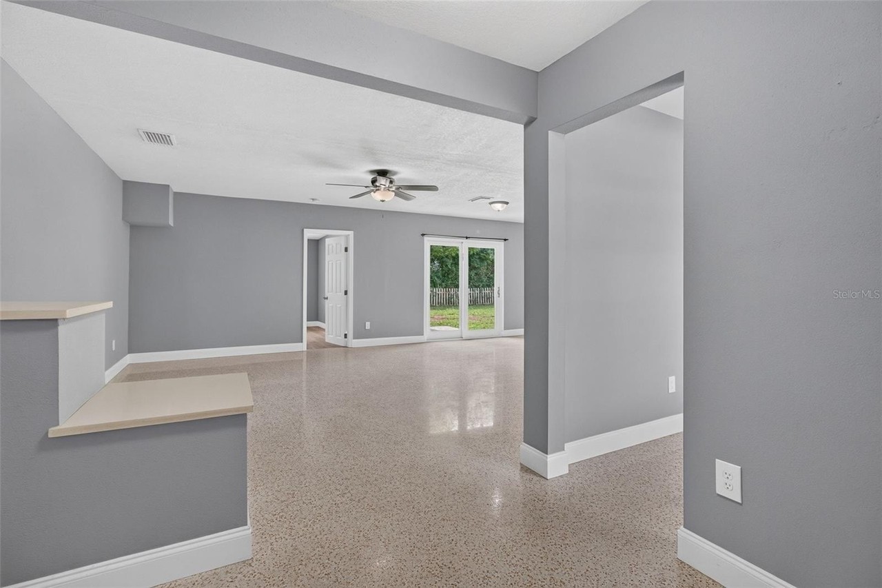 961 Lyndhurst St - Photo 6 of 43