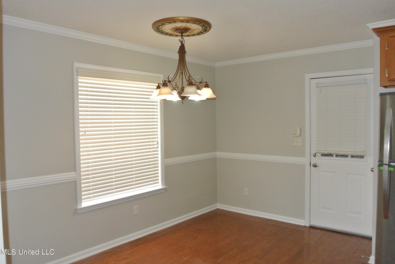 9731 Pigeon Roost Park Cir - Photo 3 of 18