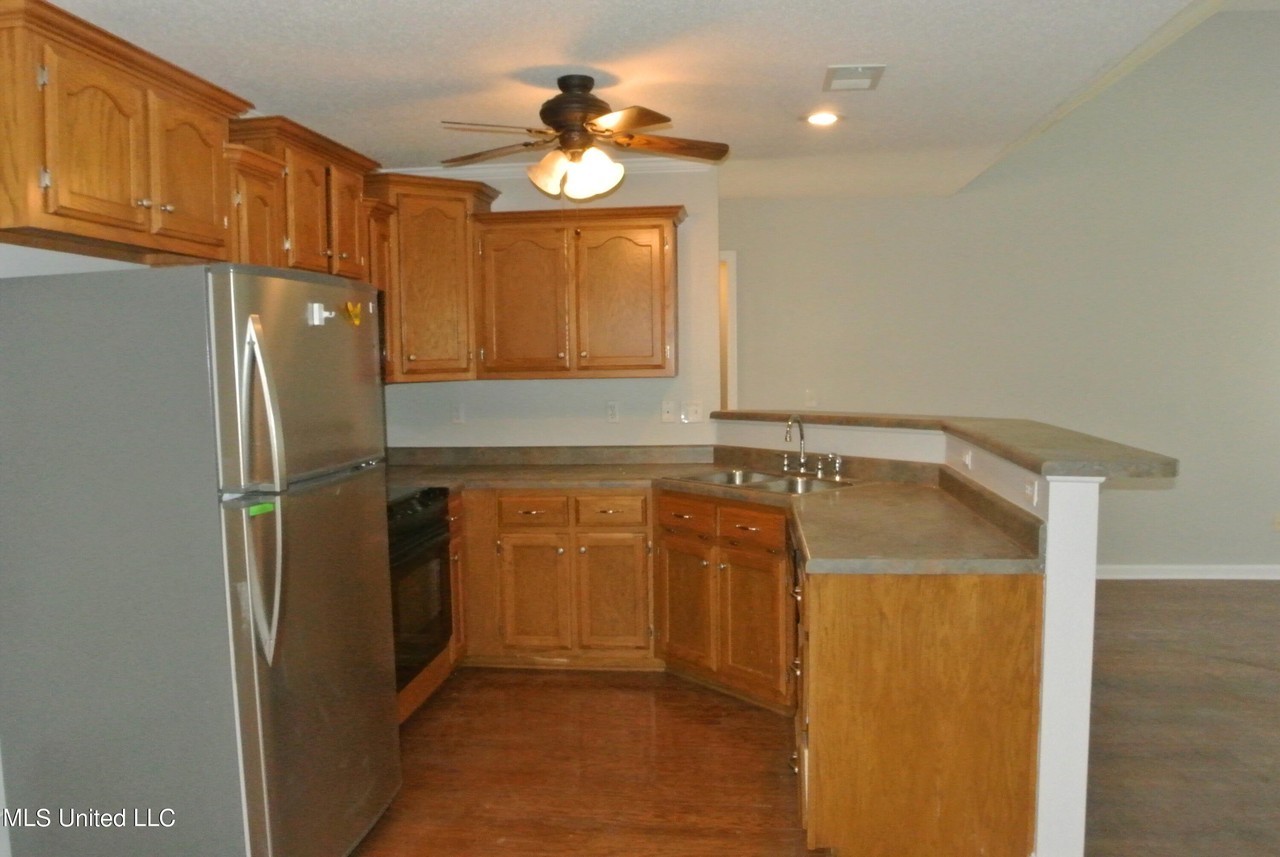 9731 Pigeon Roost Park Cir - Photo 4 of 18