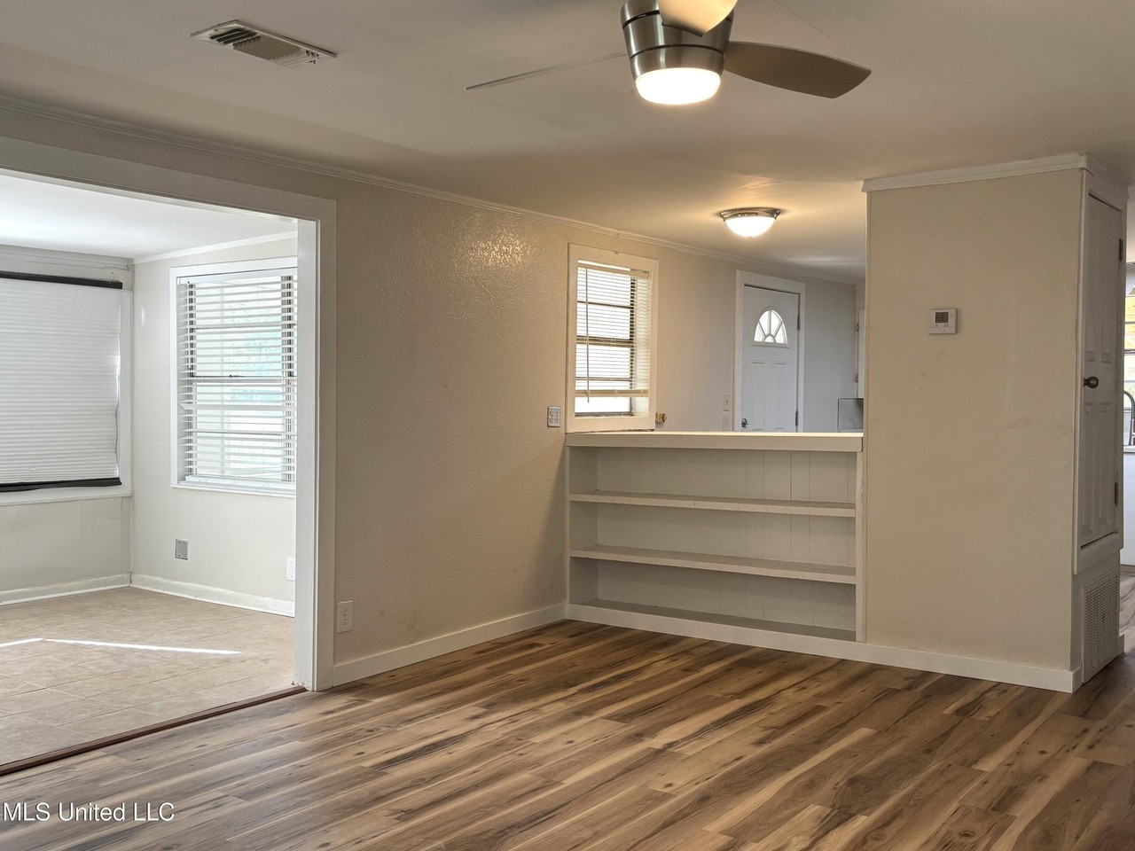 20260 28th St - Photo 3 of 14