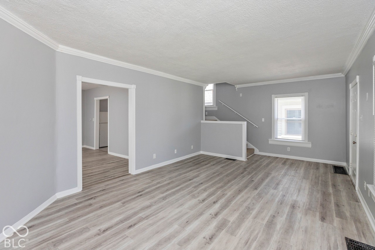 66 N Ewing St - Photo 6 of 25