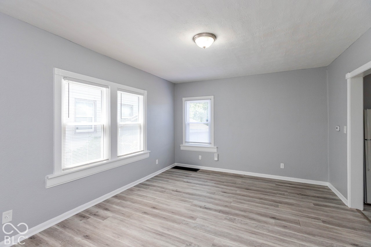66 N Ewing St - Photo 7 of 25
