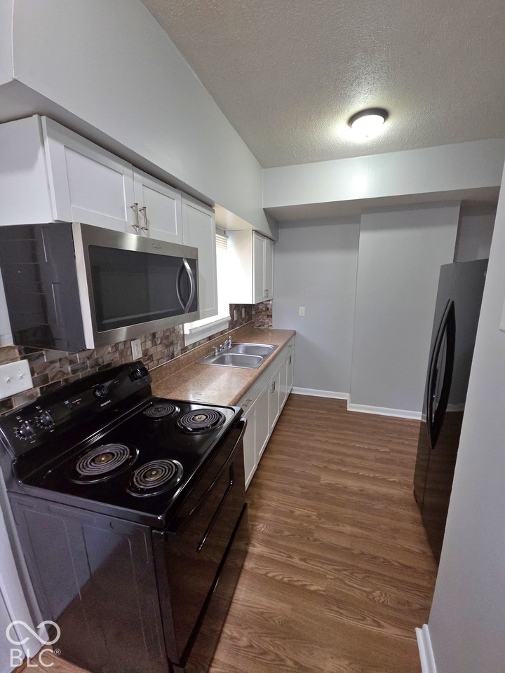 2619 Boulevard Pl - Photo 7 of 17