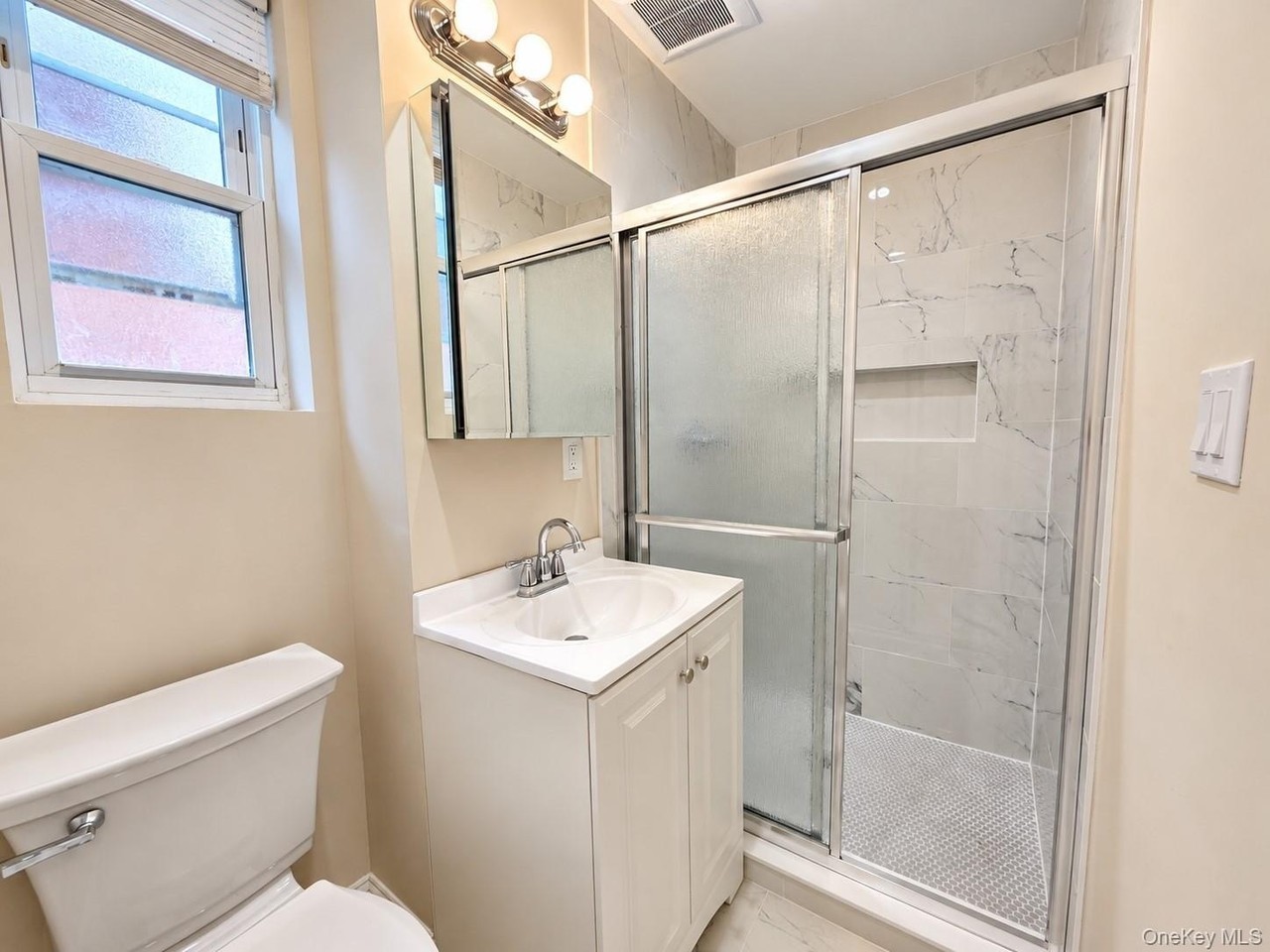 576 Liberty Ave - Photo 6 of 21