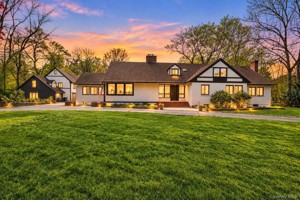featured image of 19 Frost Creek Dr