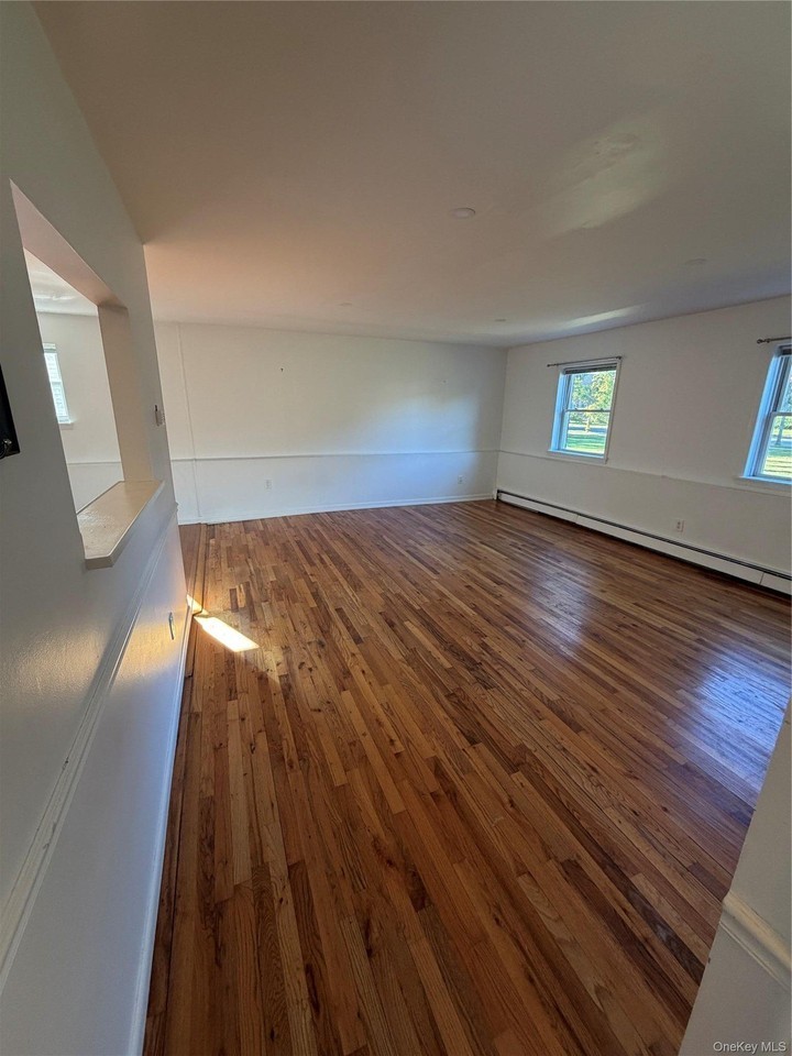 49 Garfield Ave - Photo 2 of 9