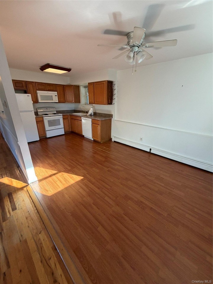 49 Garfield Ave - Photo 5 of 9